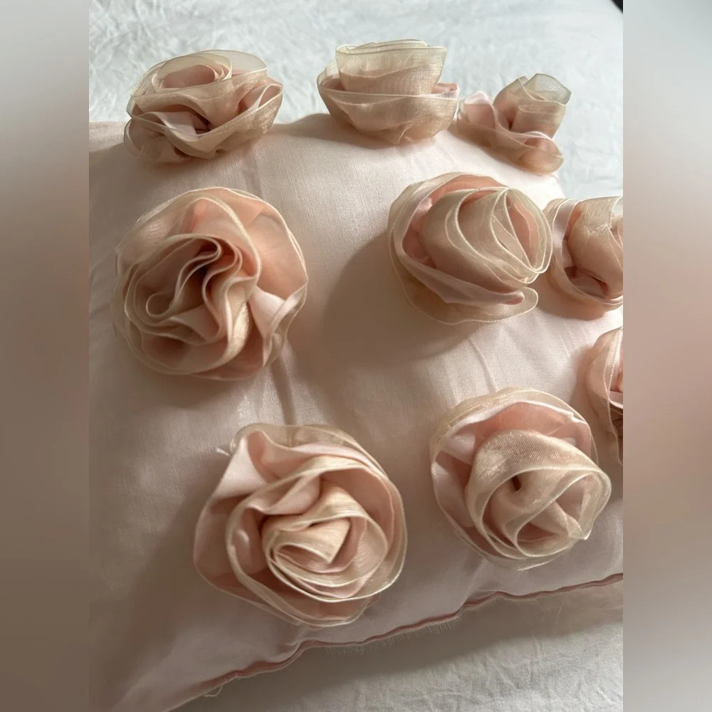 Lollipops & Roses Floral Pillows set